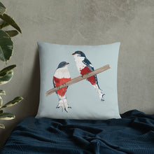 Load image into Gallery viewer, Cuban Trogon/Tocororo Bird Premium Pillow