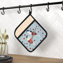 Load image into Gallery viewer, Pot Holder with Pocket-Tocororo/Cuban Trogon Hearts
